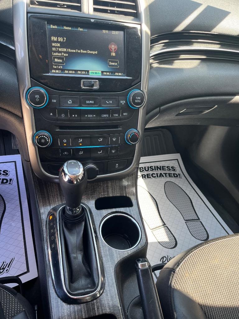 2015 Chevrolet Malibu 1LT's photo